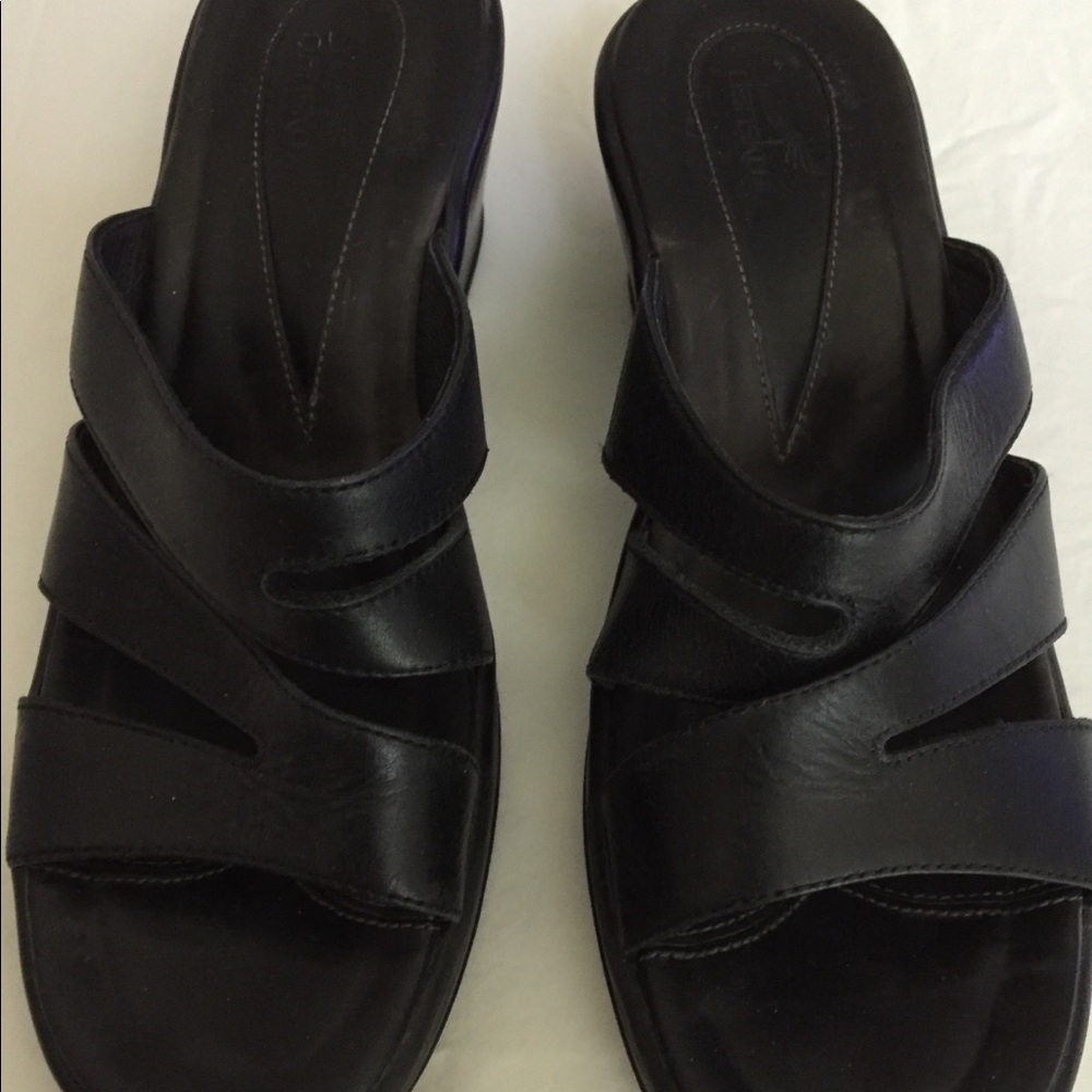 Dansko Sandals Black Slides Size 37  6.5-7